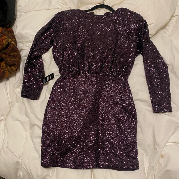 Express Long sleeve sequin dress - Picture 5 of 13